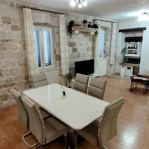  Apartment Old Town